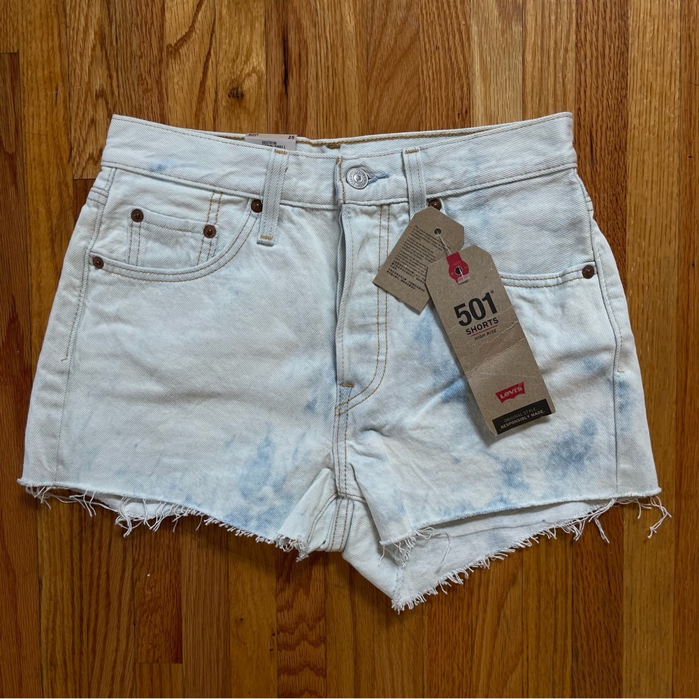 NWT Levi’s 501 Shorts